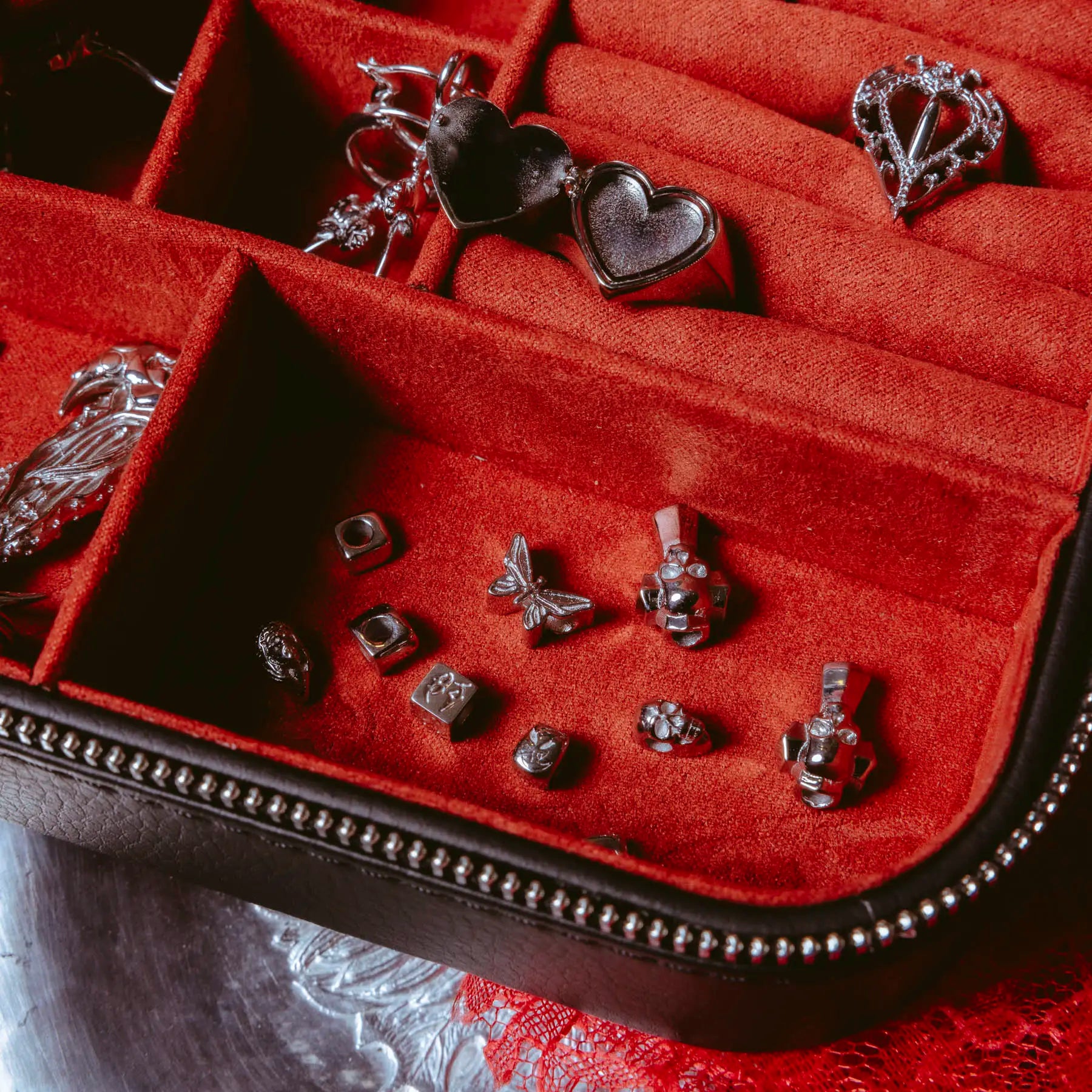 CUSTOMIZABLE FRIENDSHIP BRACELET