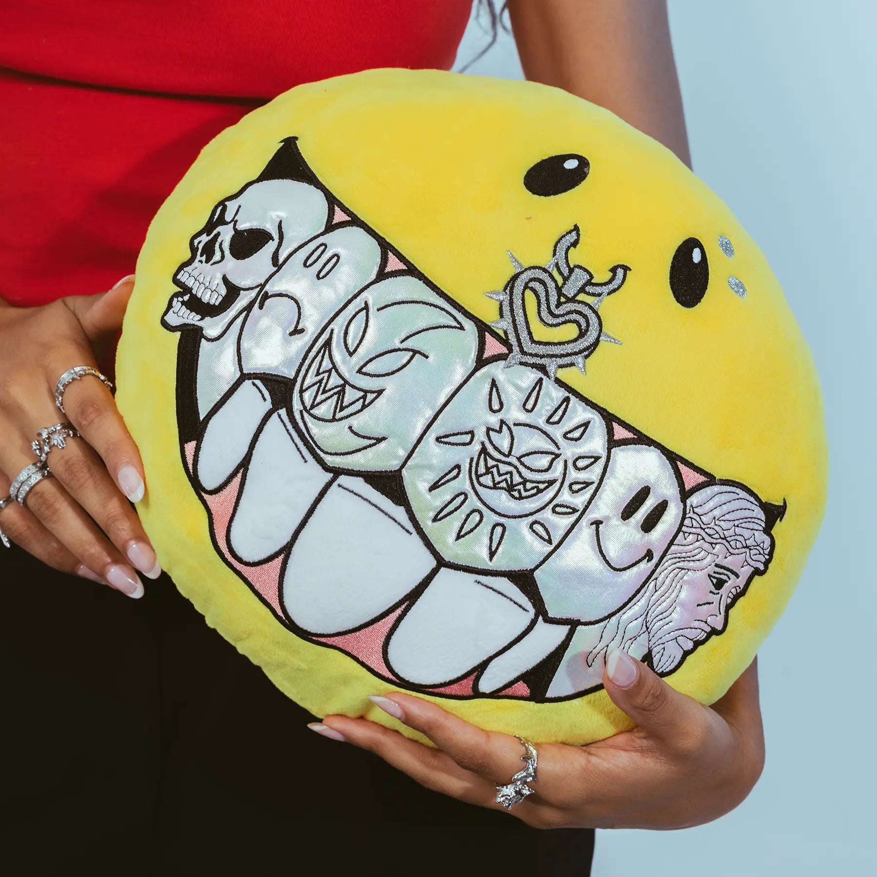 GUSHY, THE FLOODED SMILEY PLUSHIE