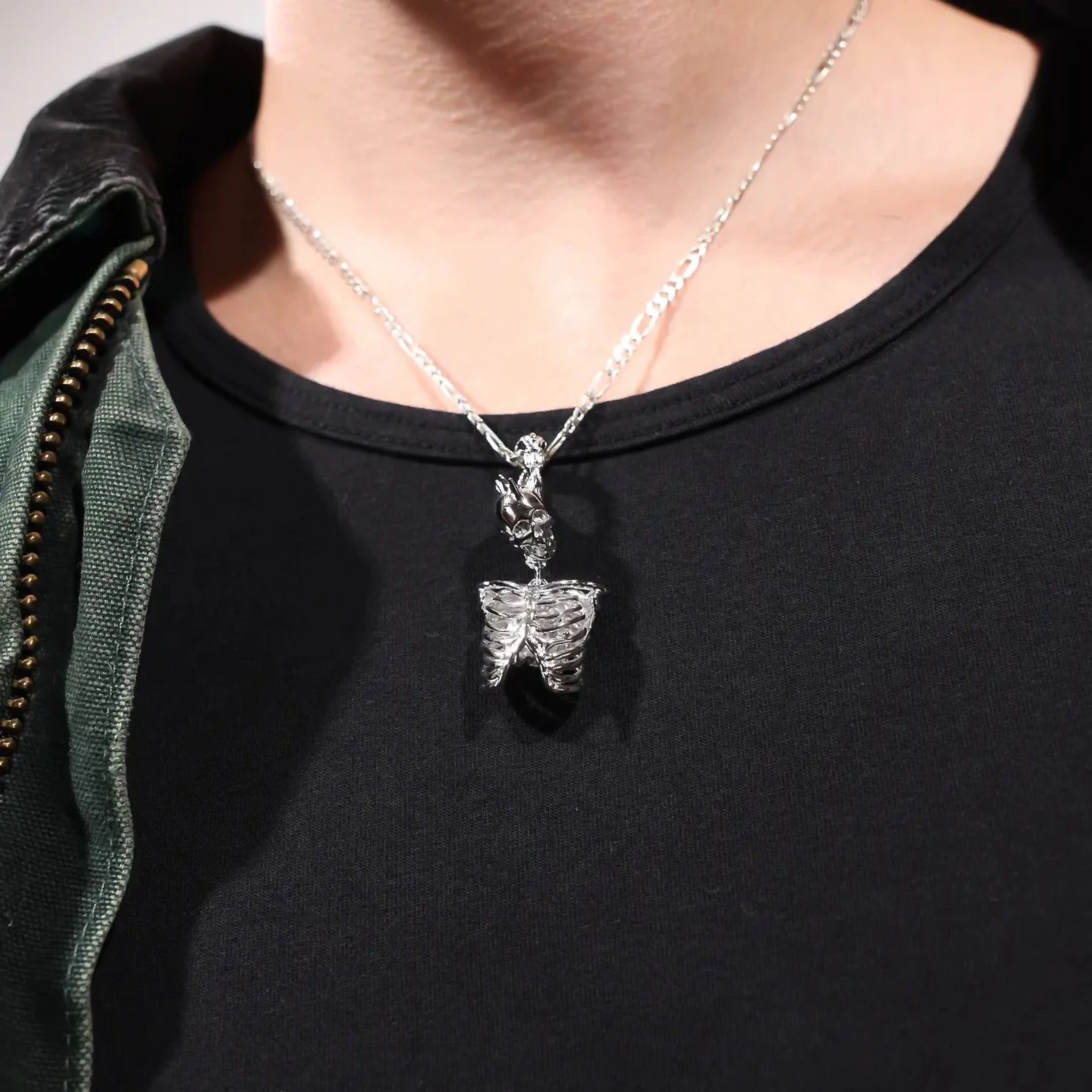 TRAPPED INSIDE PENDANT - Hard Jewelry™