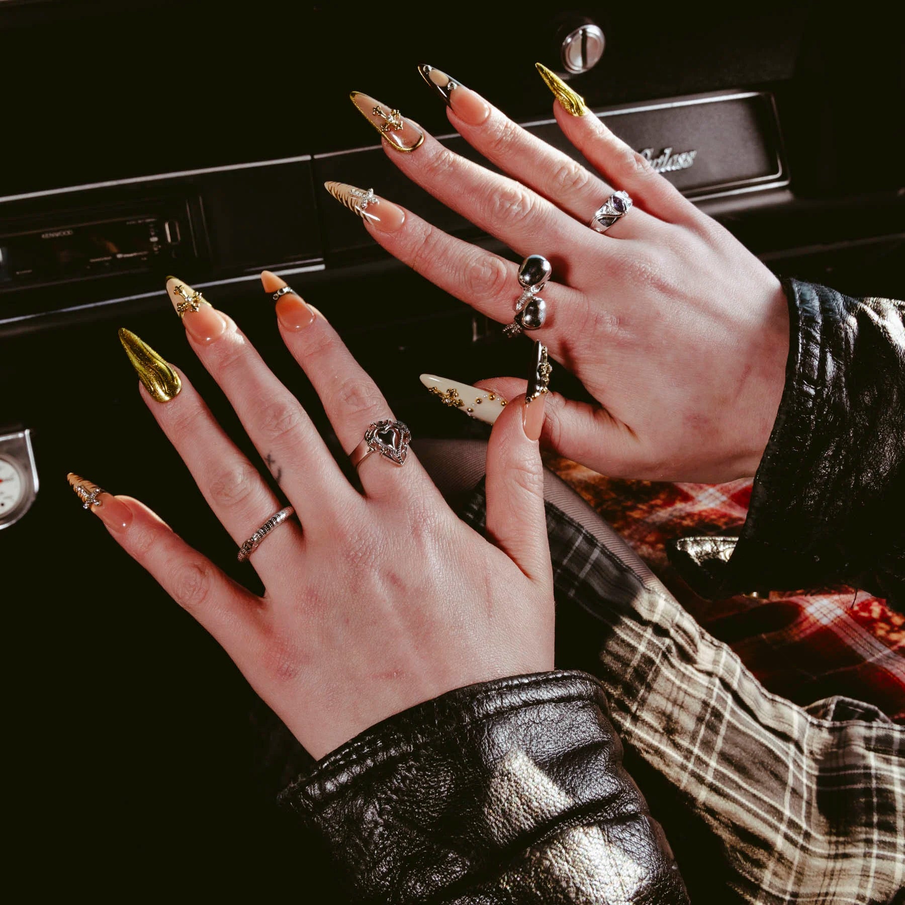 ANTIQUE HEART RING (ENGRAVABLE) - Hard Jewelry™