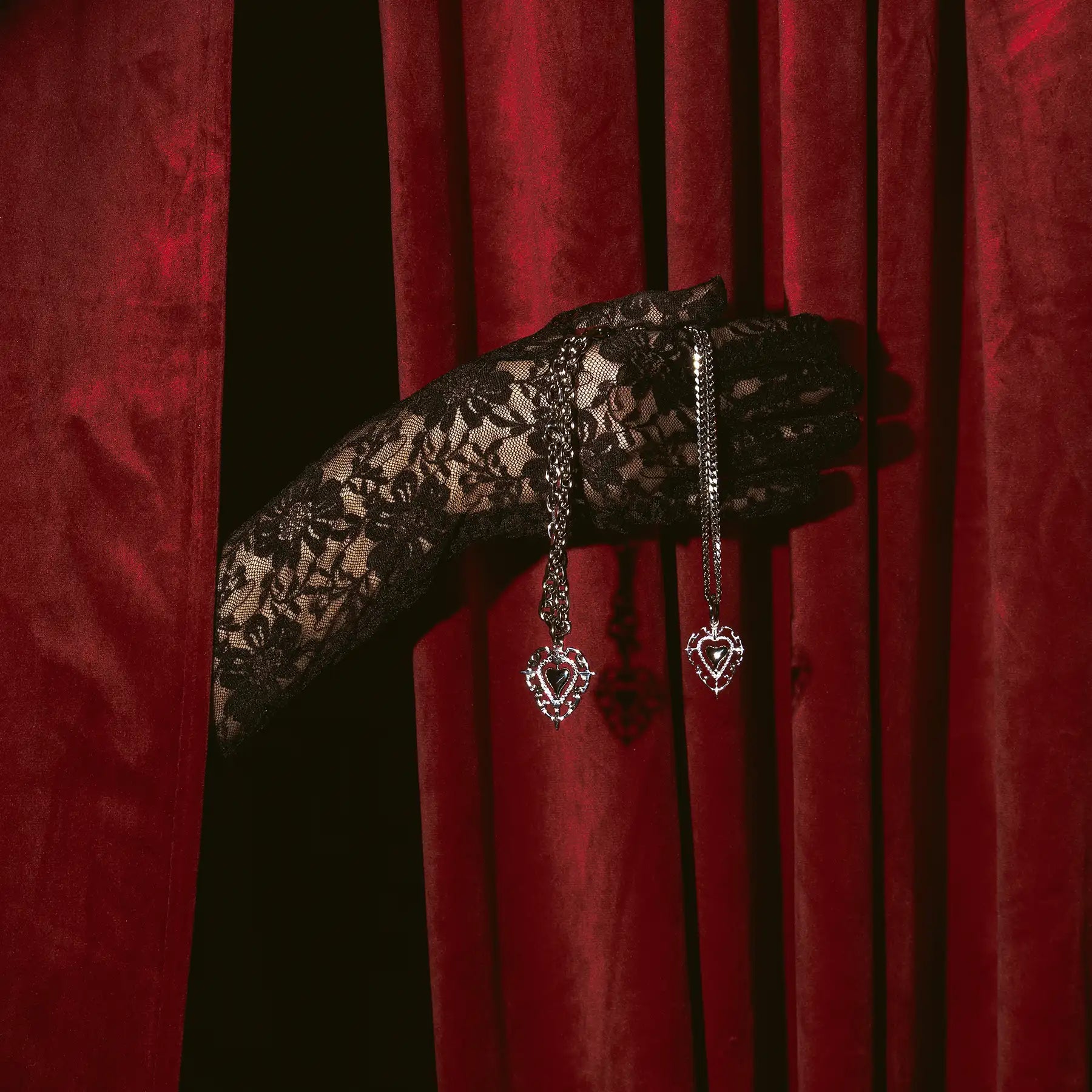 Antique Heart Pendant - Hard Jewelry™