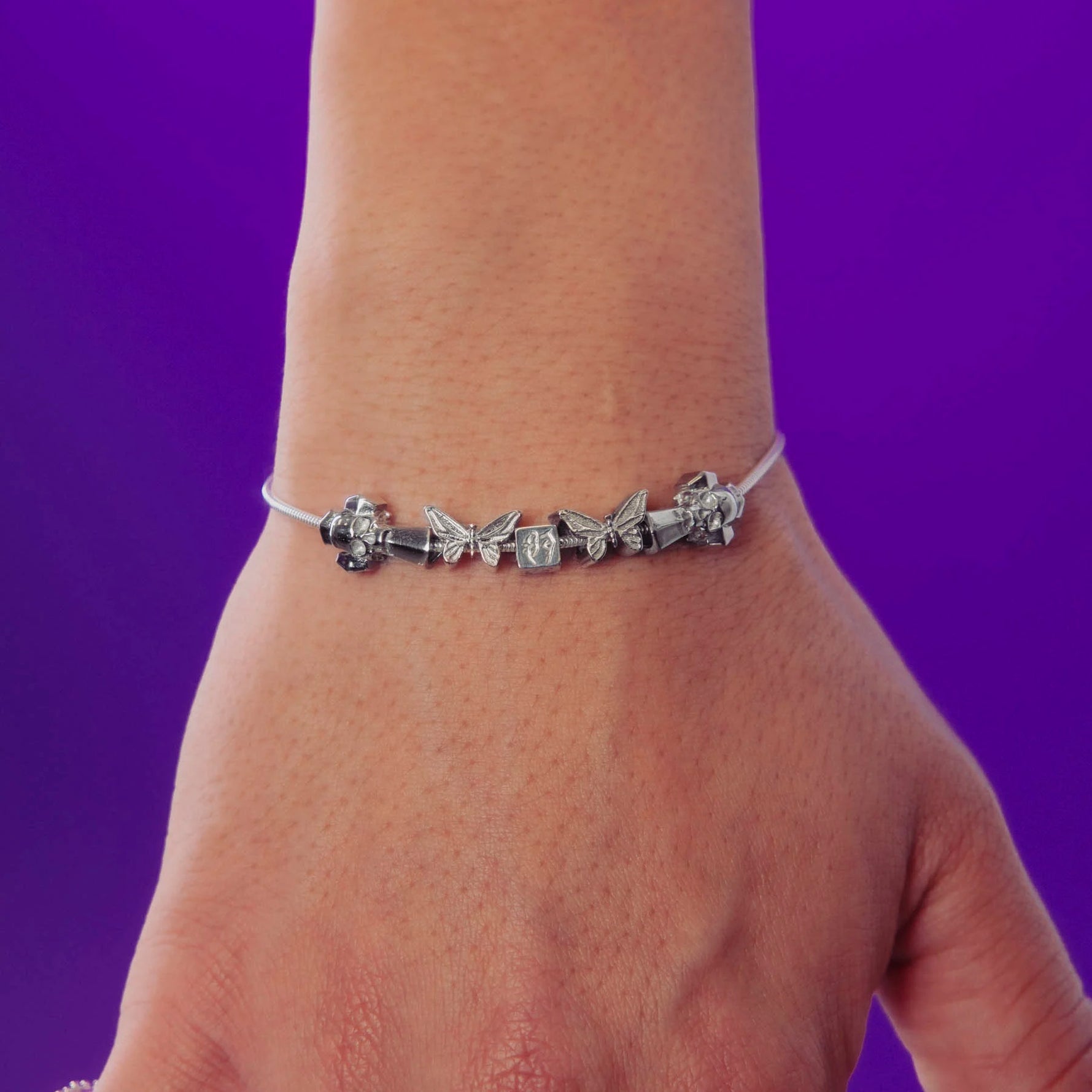 CUSTOMIZABLE FRIENDSHIP BRACELET