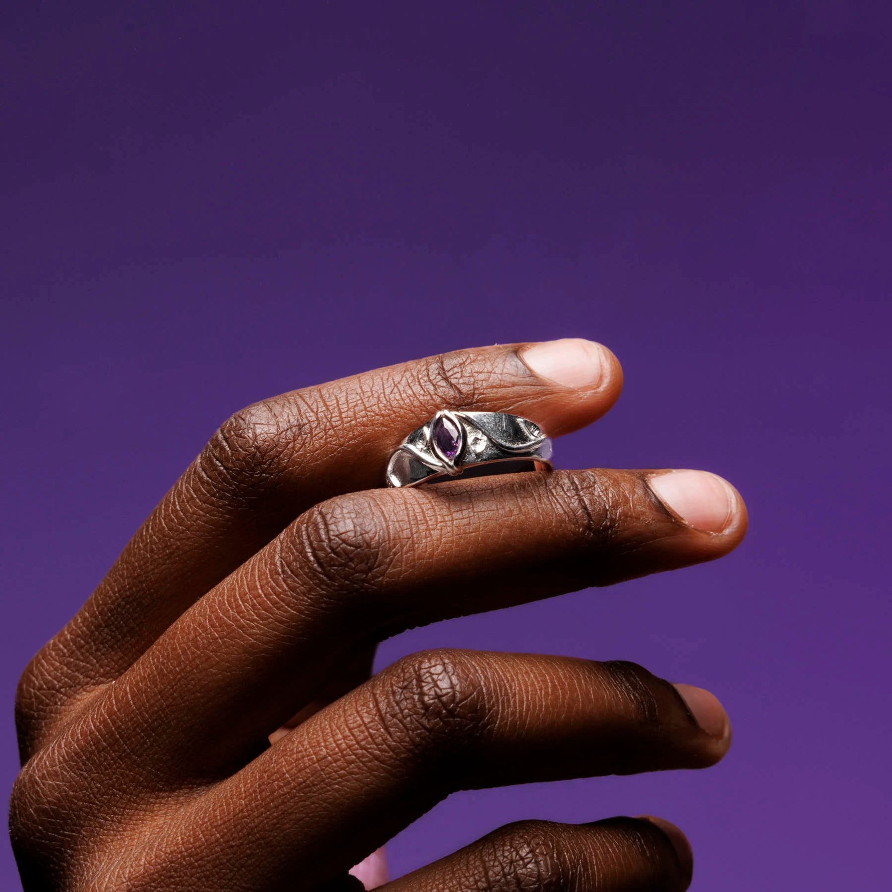 BIRTHSTONE RING (FEBRUARY)