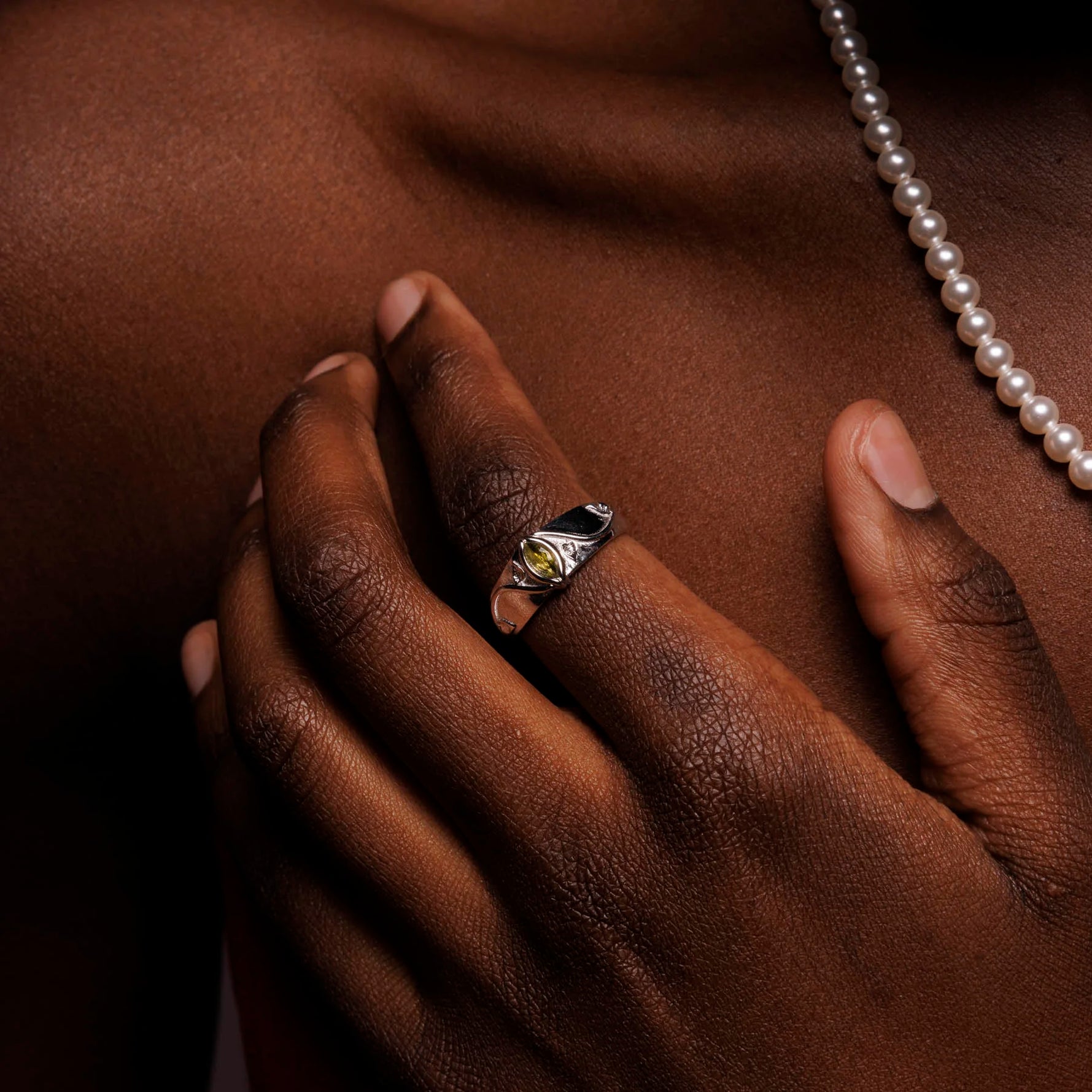 BIRTHSTONE RING (AUGUST)