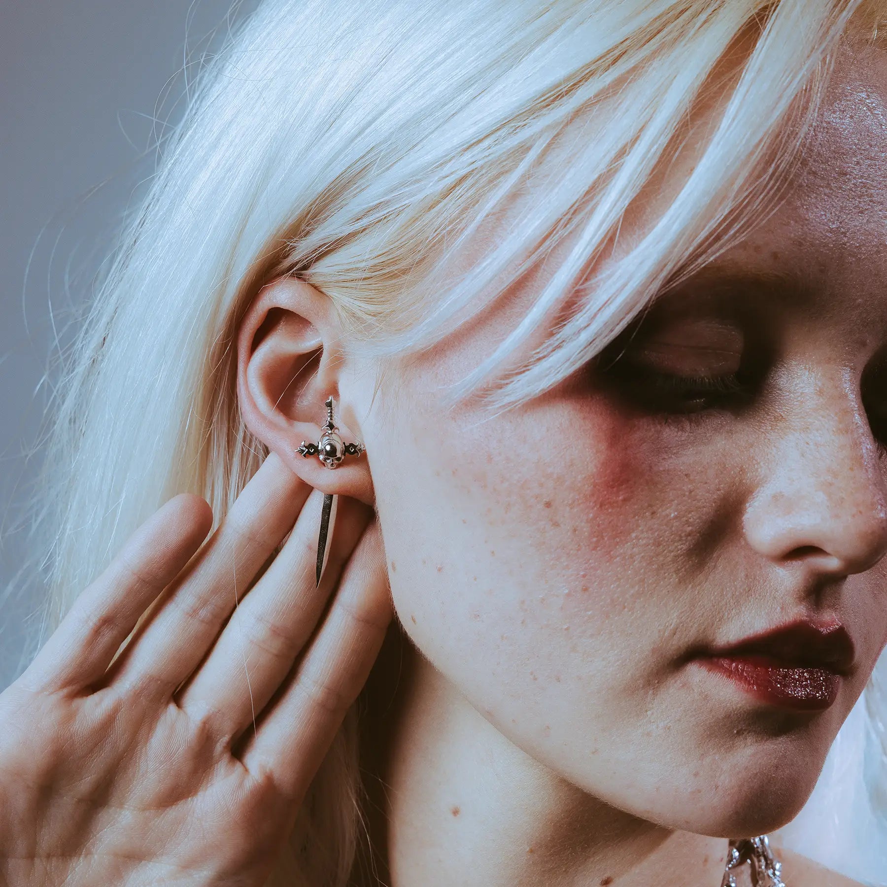 SINGLE DYT SWORD EARRING - Hard Jewelry™