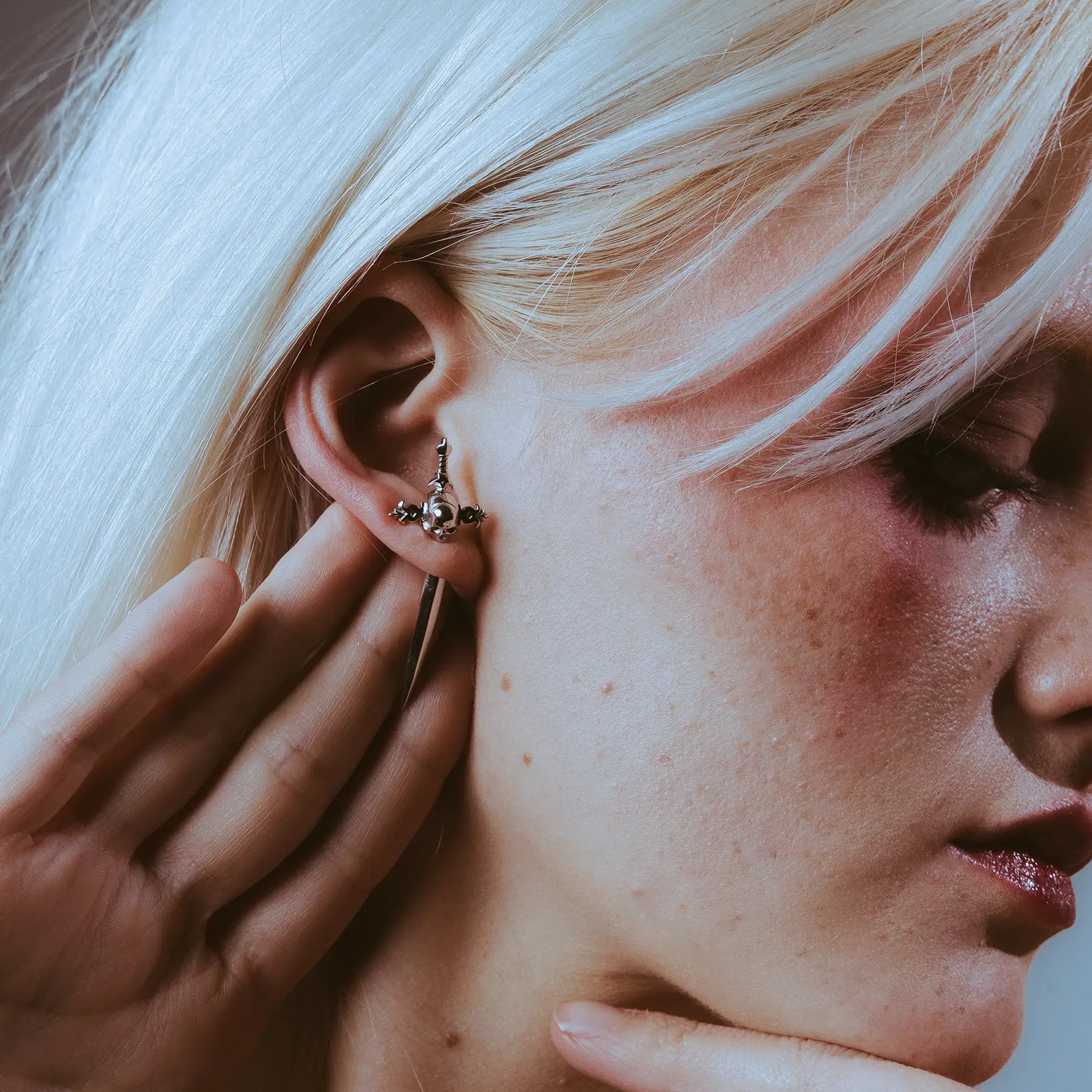 SINGLE DYT SWORD EARRING - Hard Jewelry™