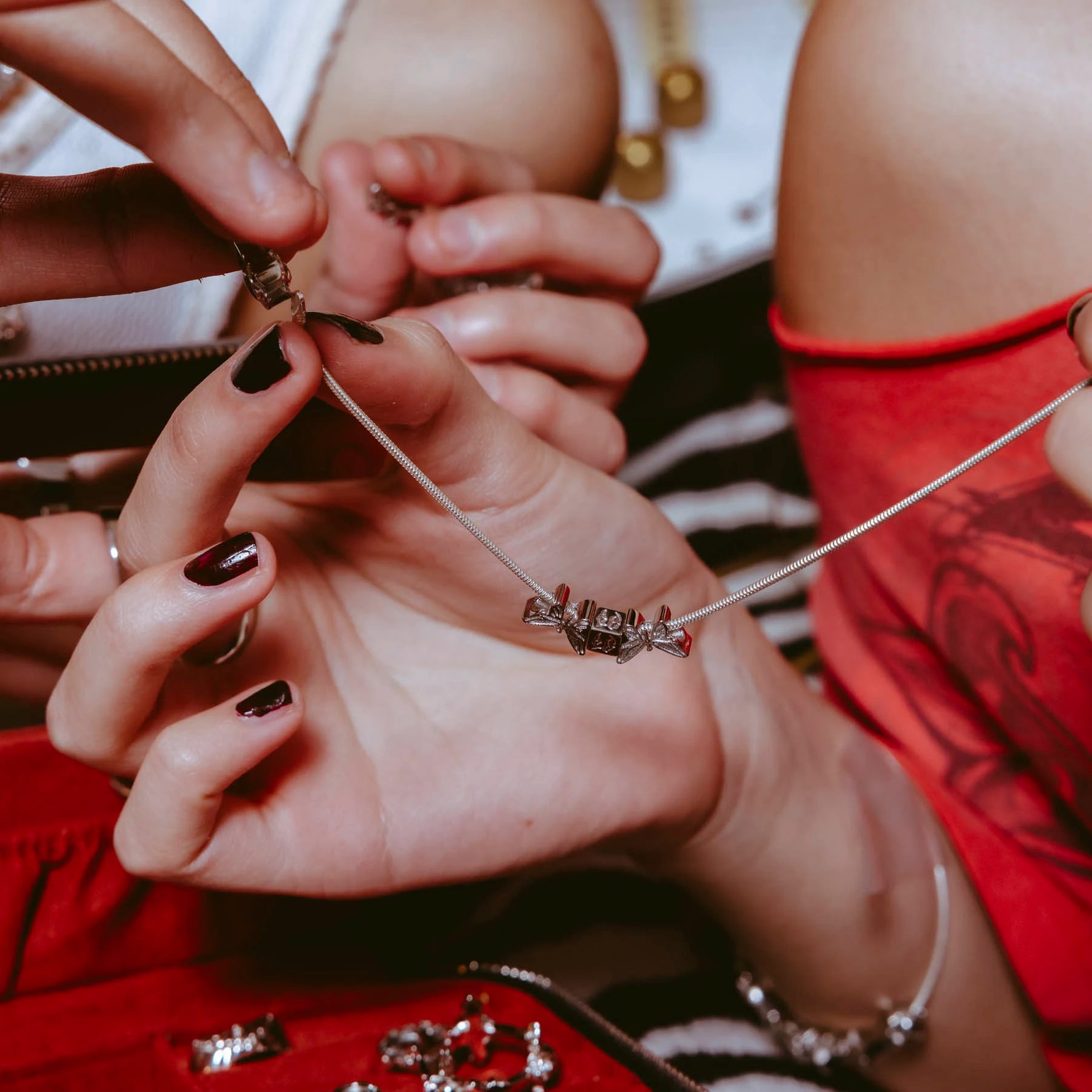 CUSTOMIZABLE FRIENDSHIP BRACELET