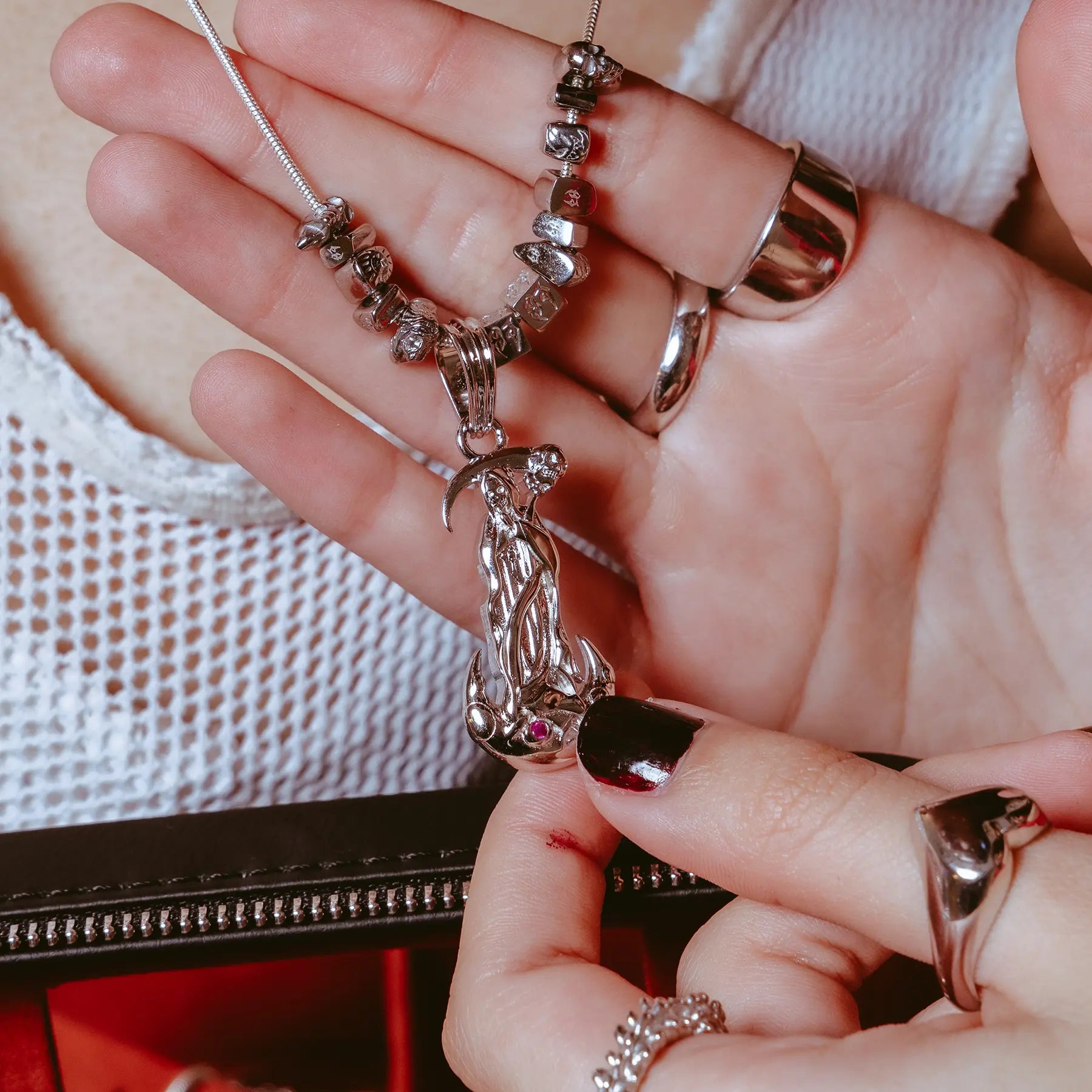 CUSTOMIZABLE FRIENDSHIP BRACELET