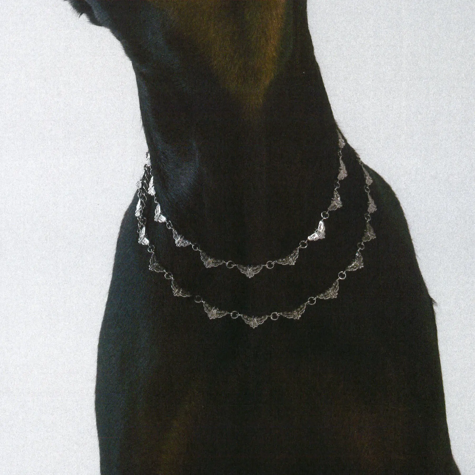 MOTH CHOKER