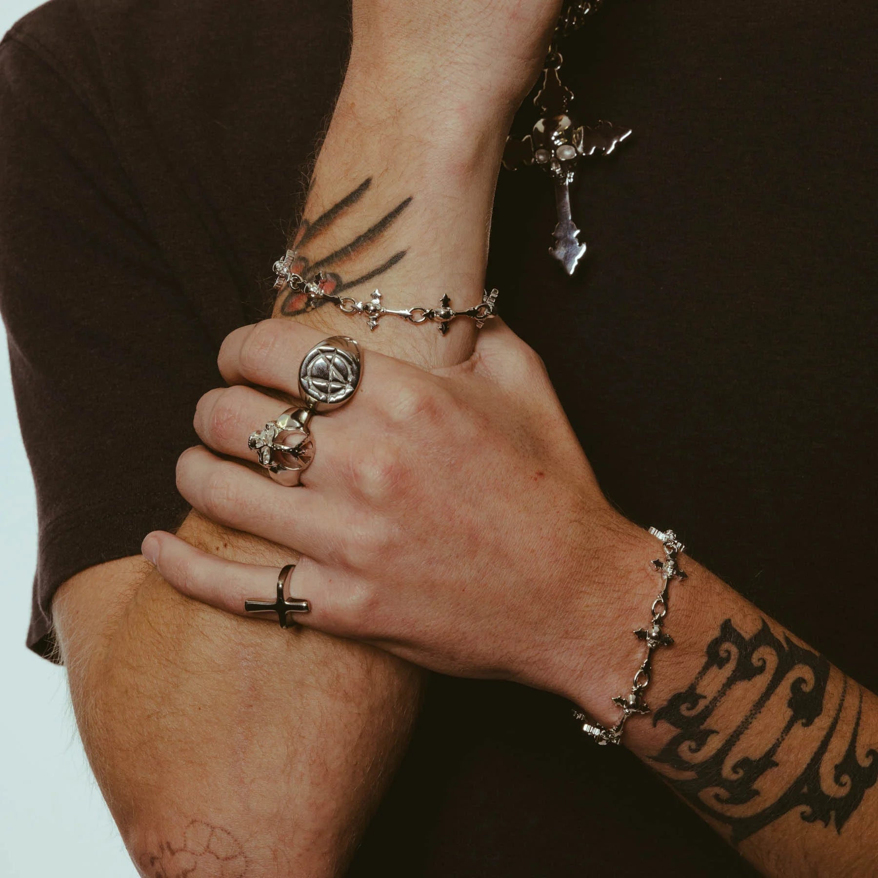 ANARCHY SIGNET RING - Hard Jewelry™