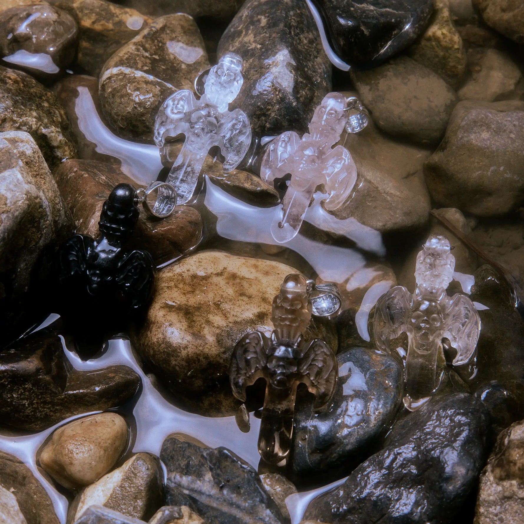 DAISY SWORD CRYSTAL PENDANT - Hard Jewelry™