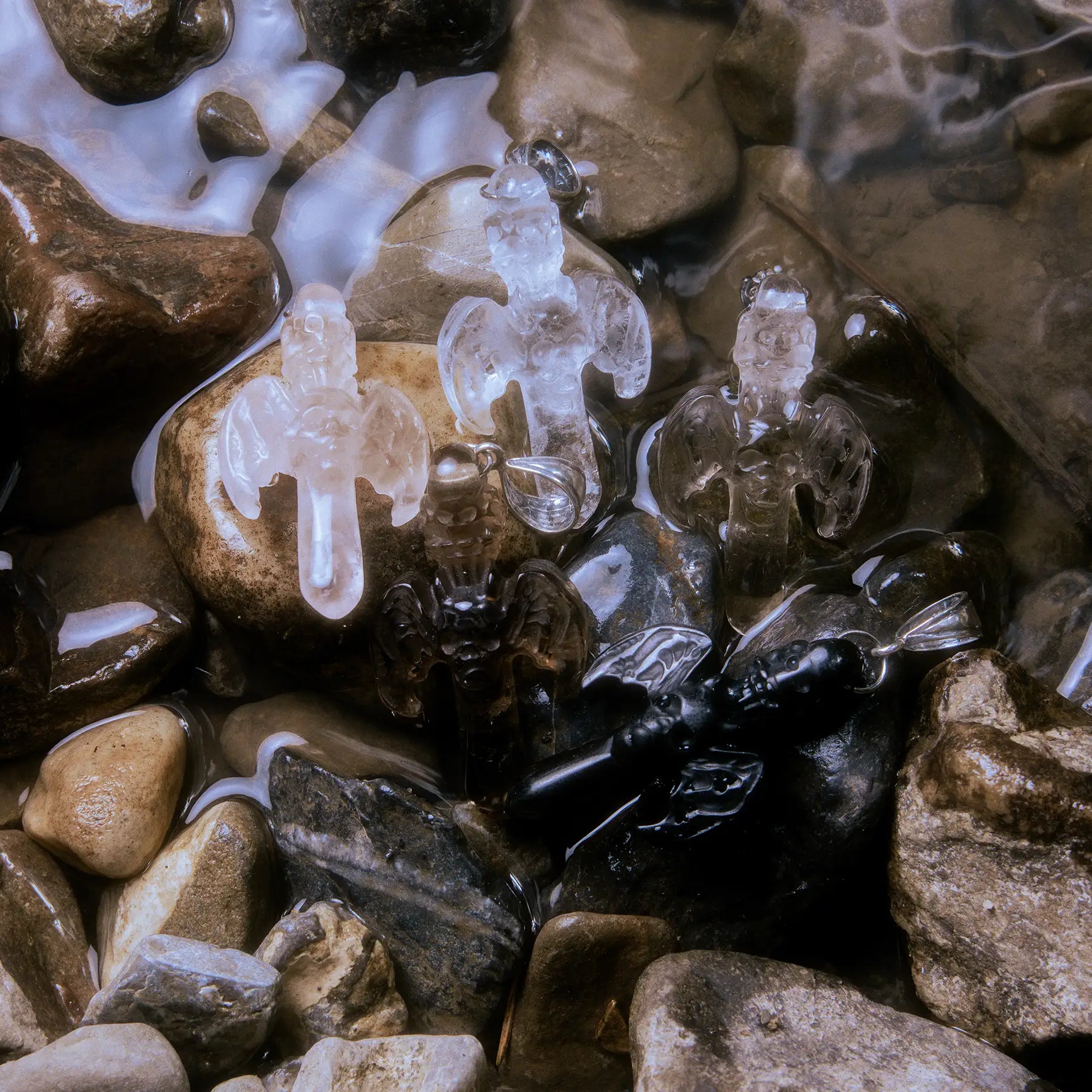 DAISY SWORD CRYSTAL PENDANT - Hard Jewelry™