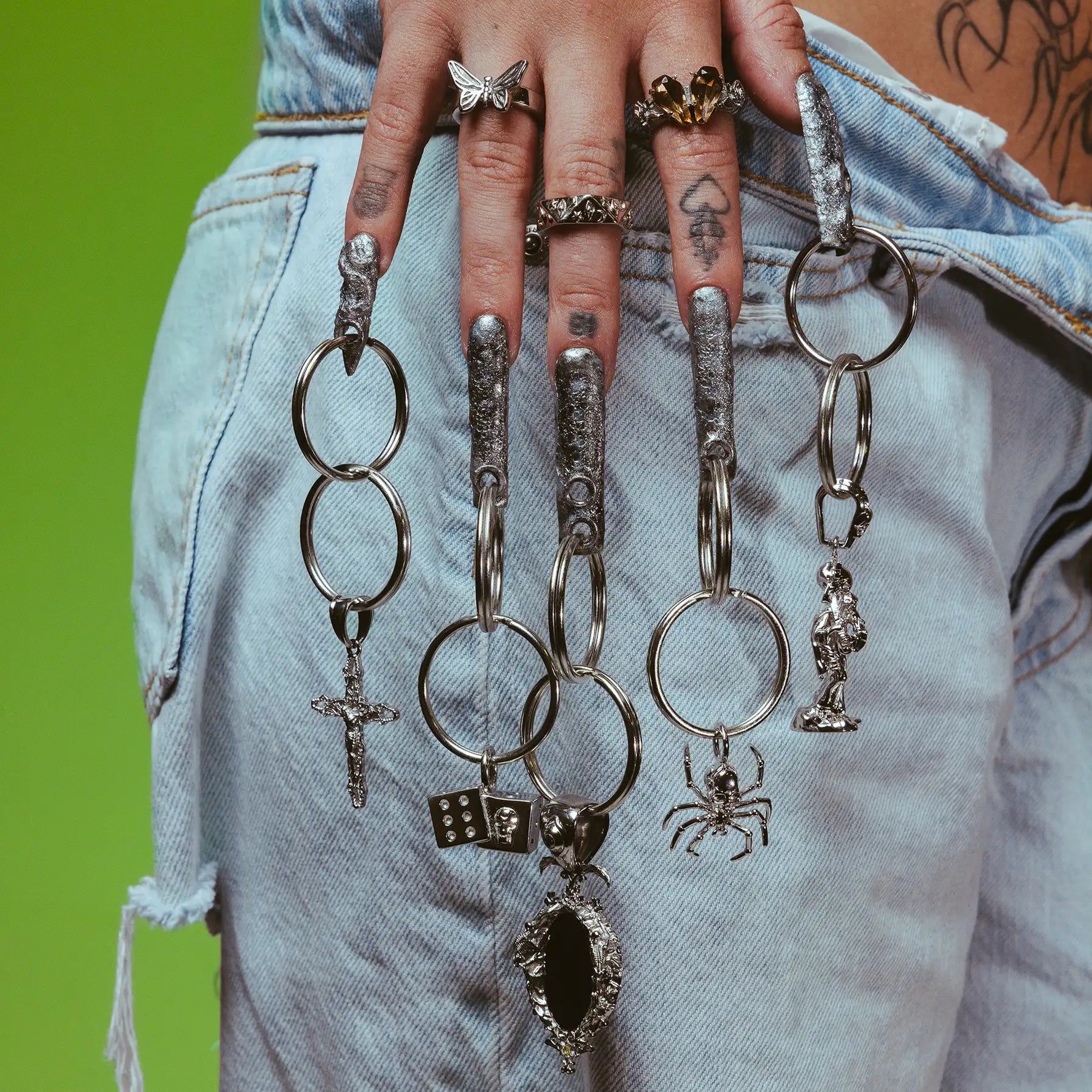 LUCKY SEVEN DICE PENDANT - Hard Jewelry™