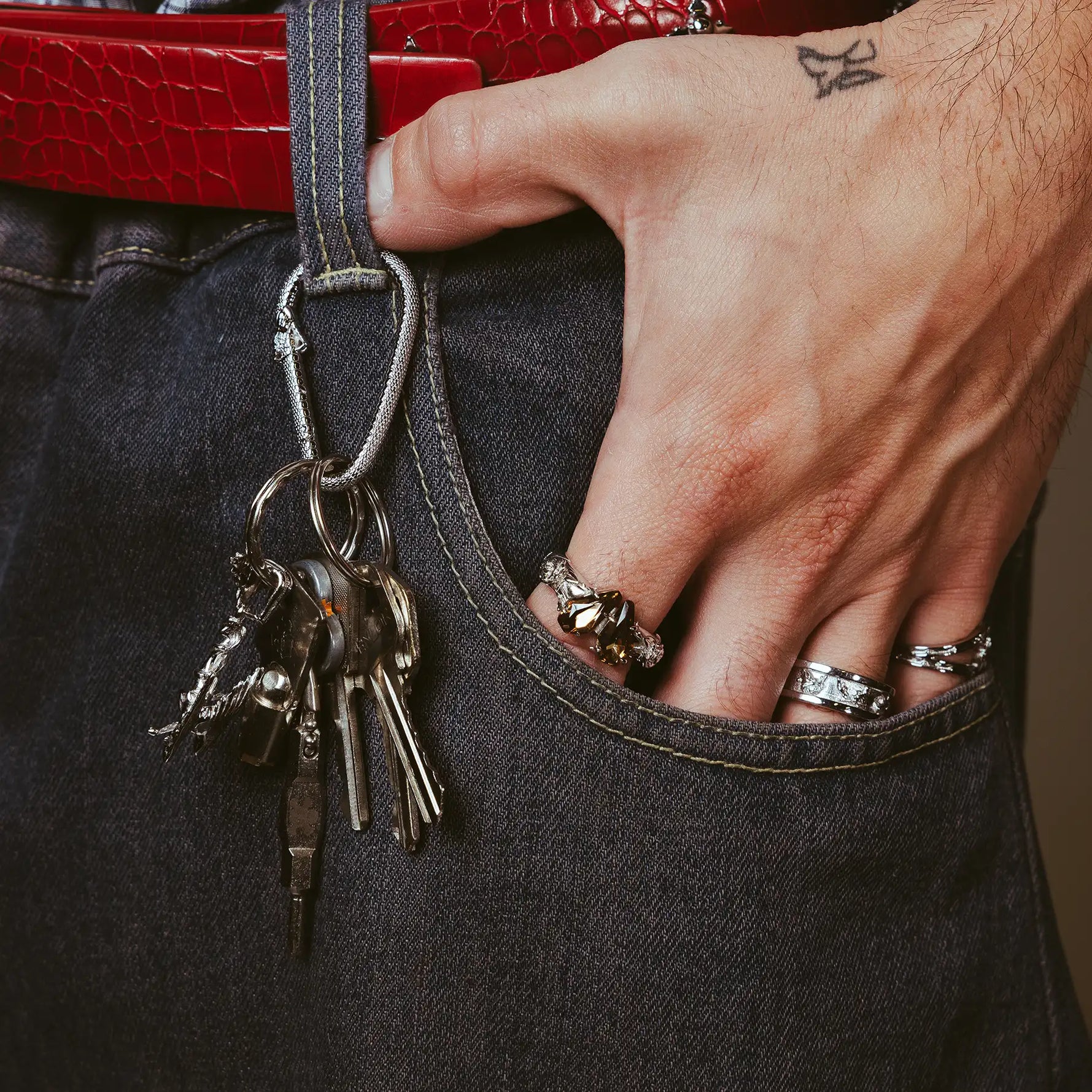 OUROBOROS CARABINER - Hard Jewelry™