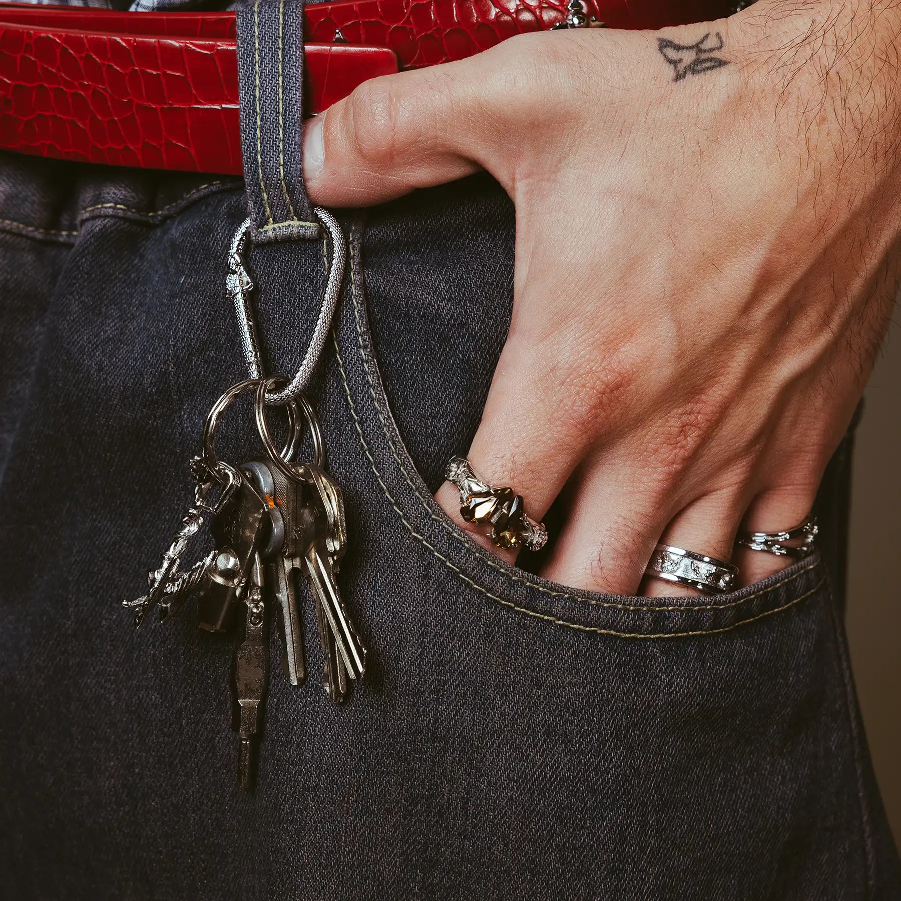 OUROBOROS CARABINER - Hard Jewelry™