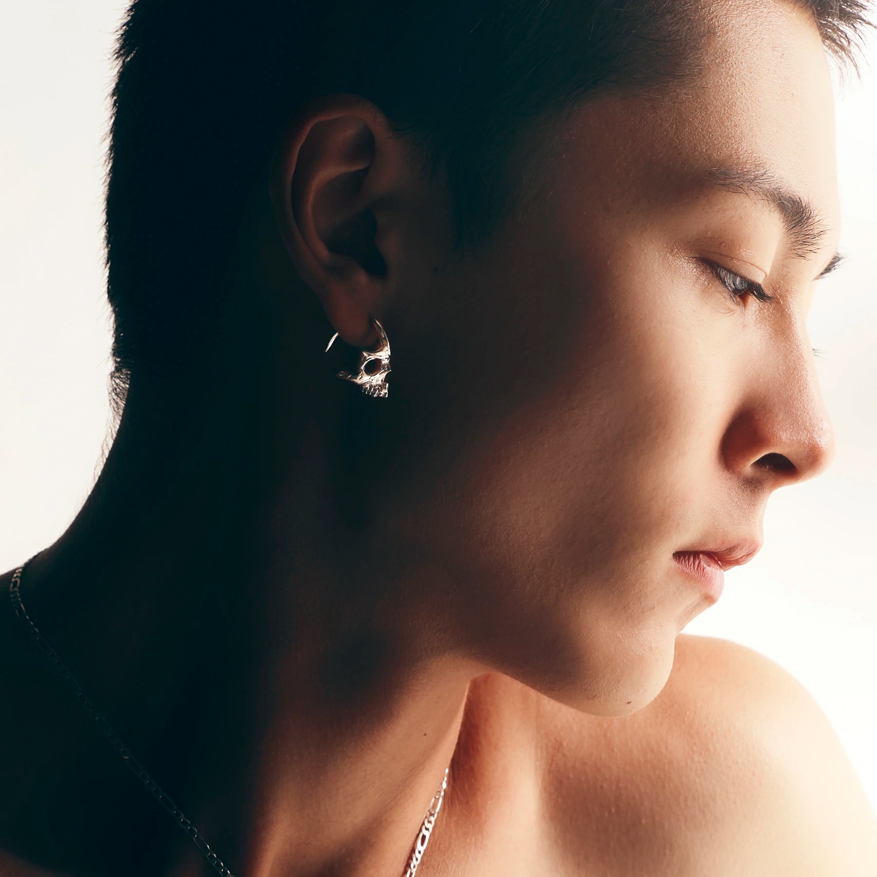 SKULL HOOP EARRINGS - Hard Jewelry™