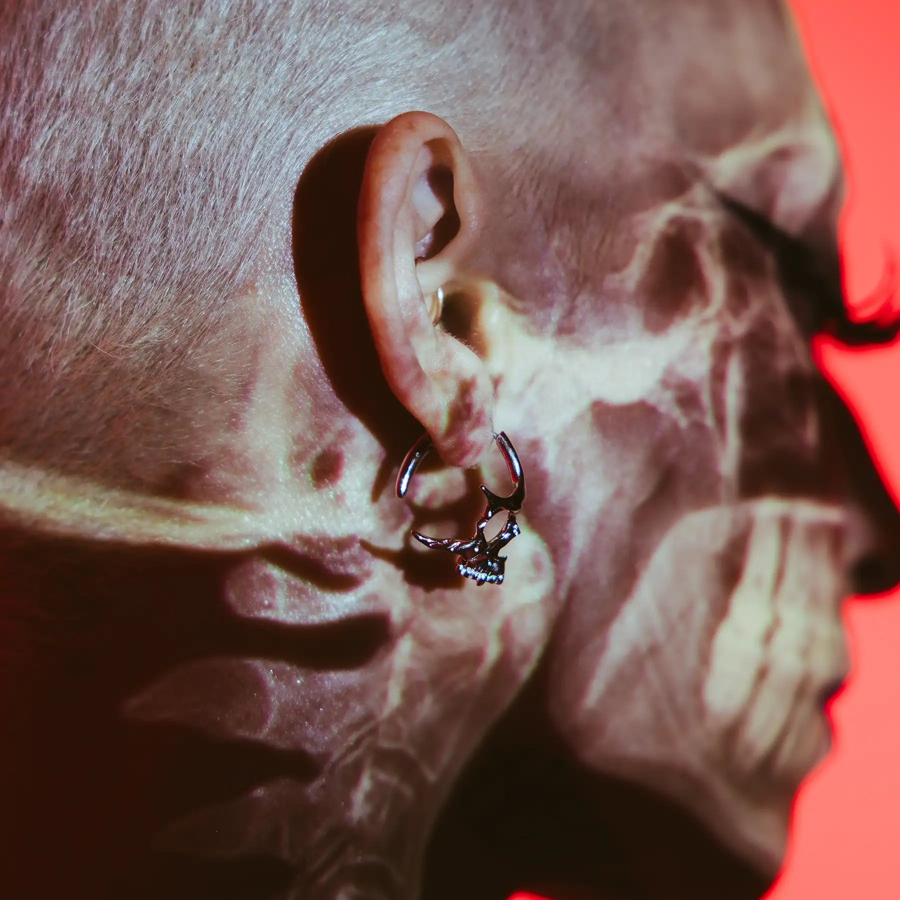 SKULL HOOP EARRINGS - Hard Jewelry™