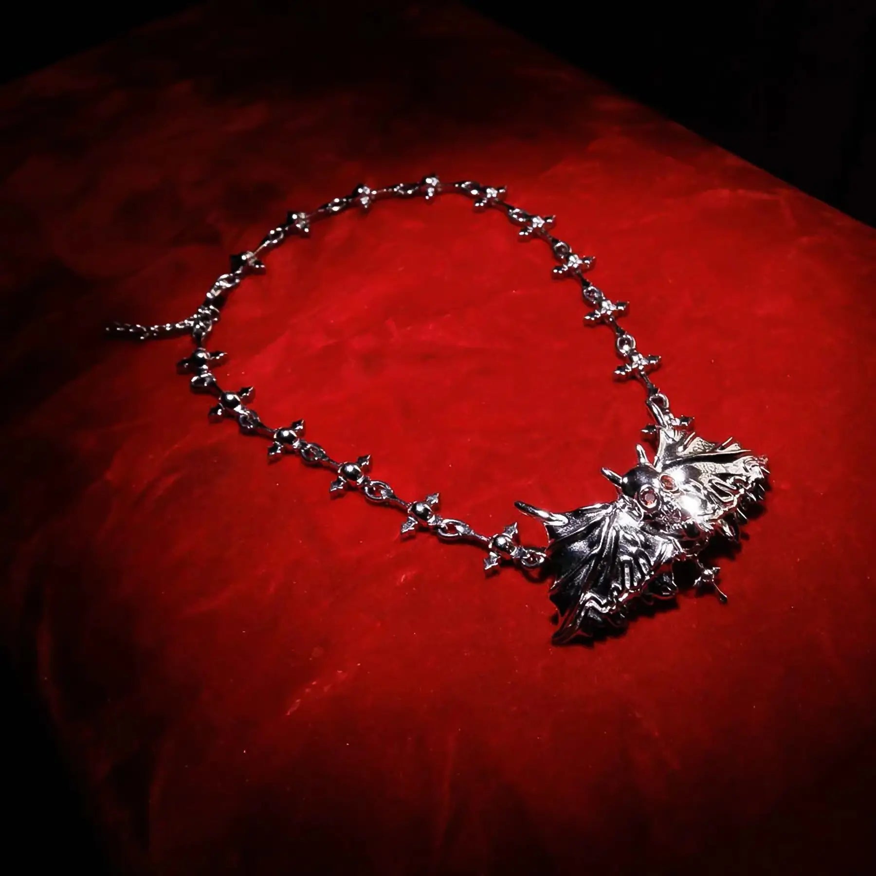 DAISY THE DAYSTALKER PENDANT - Hard Jewelry™