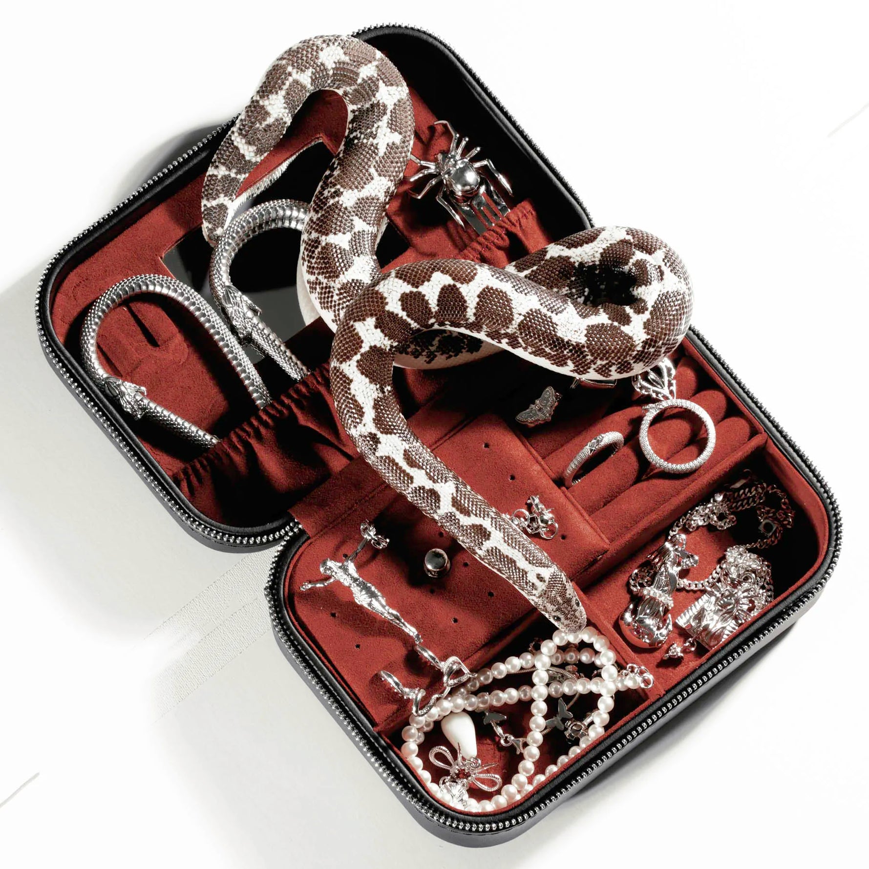 DYT TRAVEL JEWELRY CASE - Hard Jewelry™