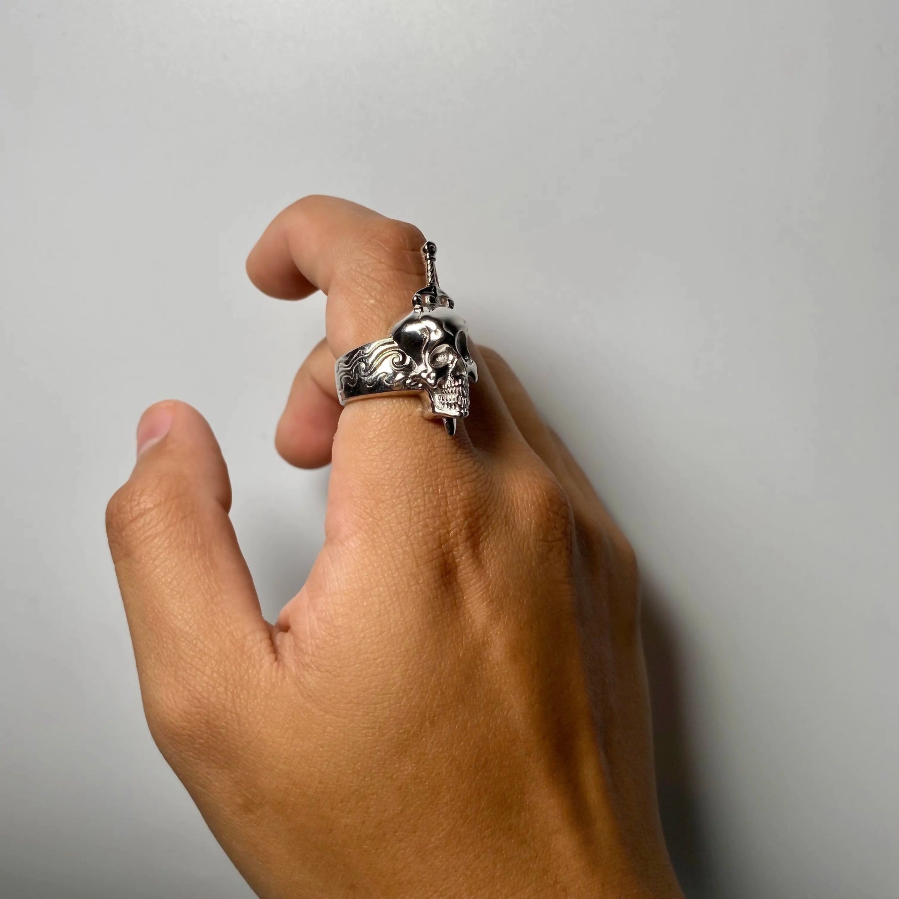 HALLUCINOGENIC NIGHTMARE RING - Hard Jewelry™