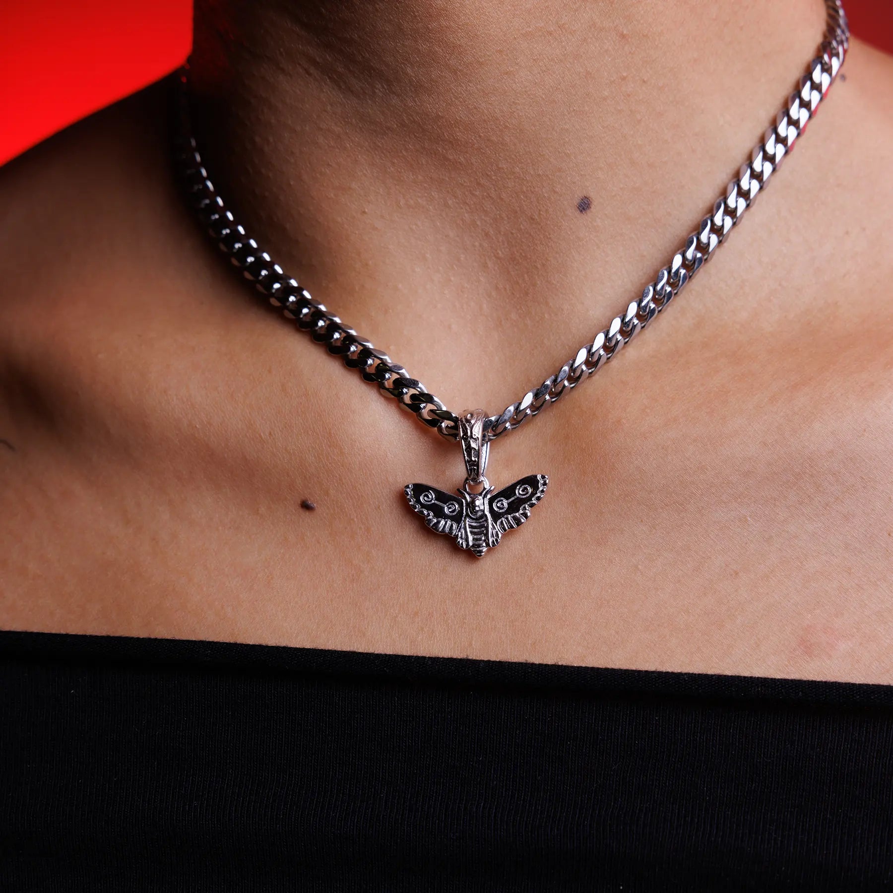 MOTH PENDANT - Hard Jewelry™