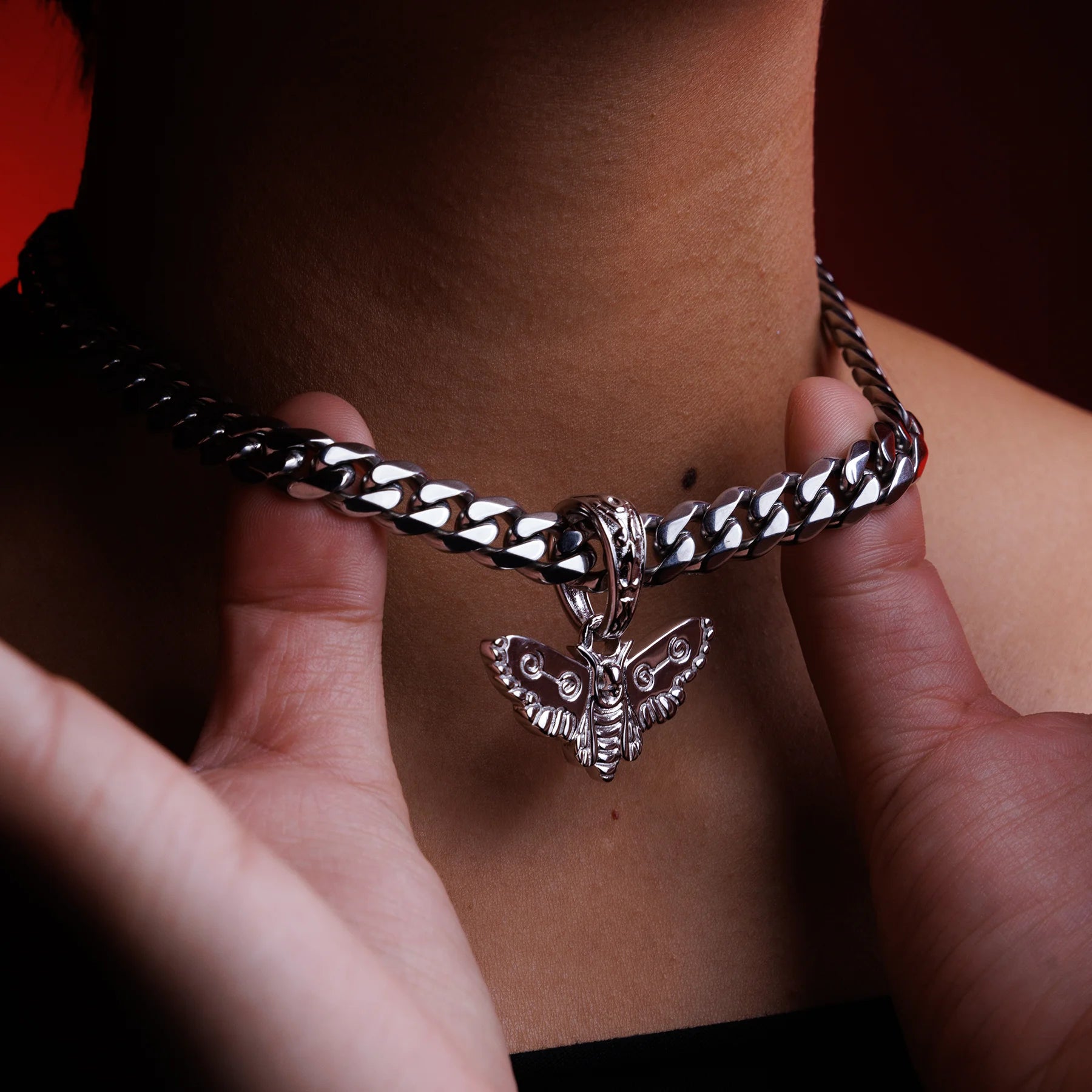 MOTH PENDANT - Hard Jewelry™