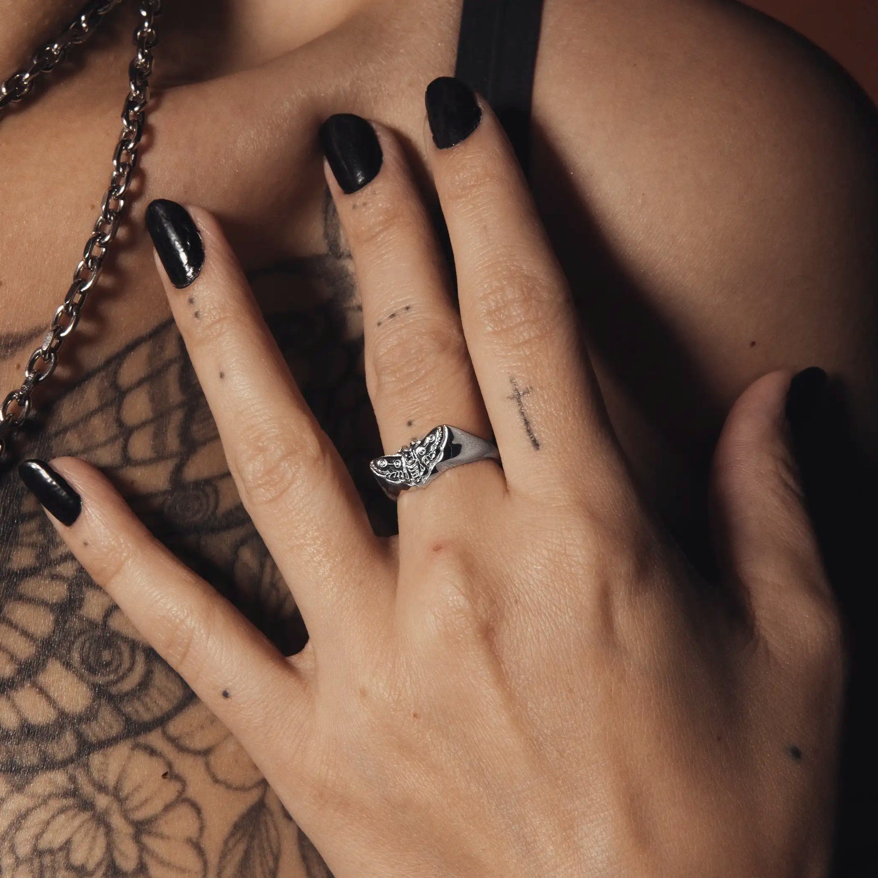 MOTH RING - Hard Jewelry™