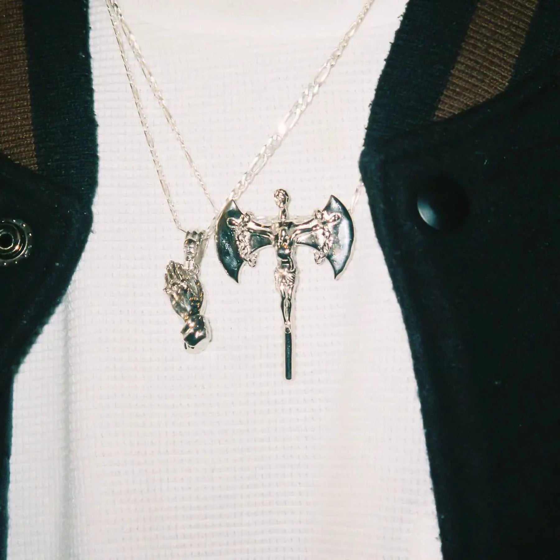 RELIGION IS WAR PENDANT - Hard Jewelry™