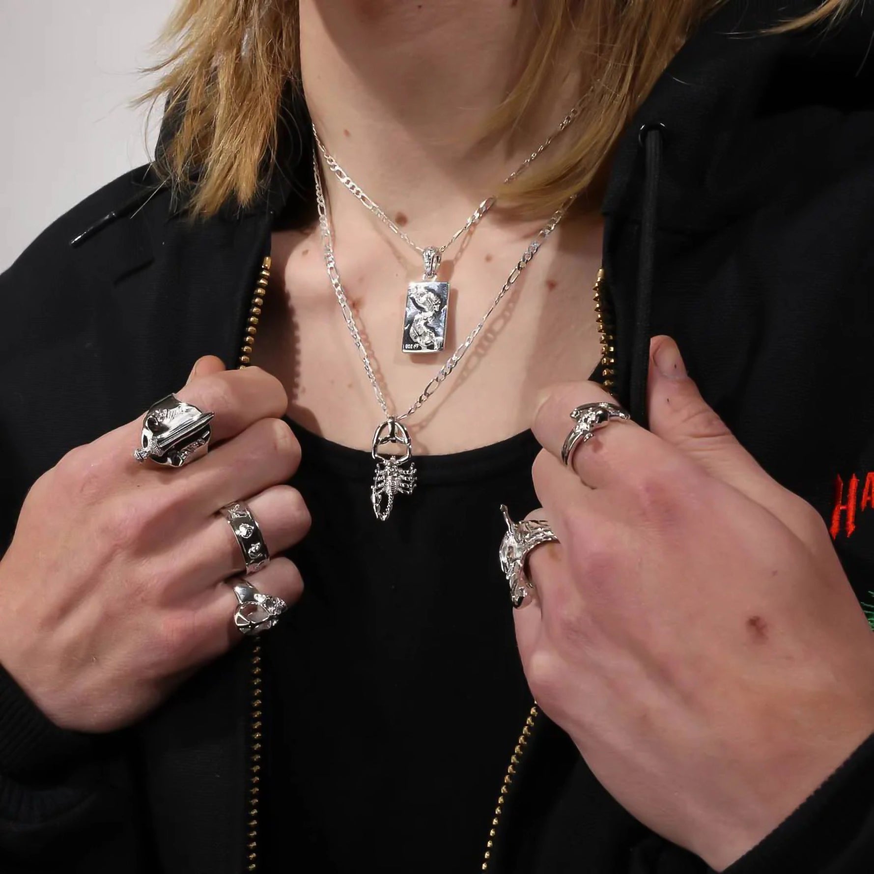 RISING SCORPIO PENDANT - Hard Jewelry™