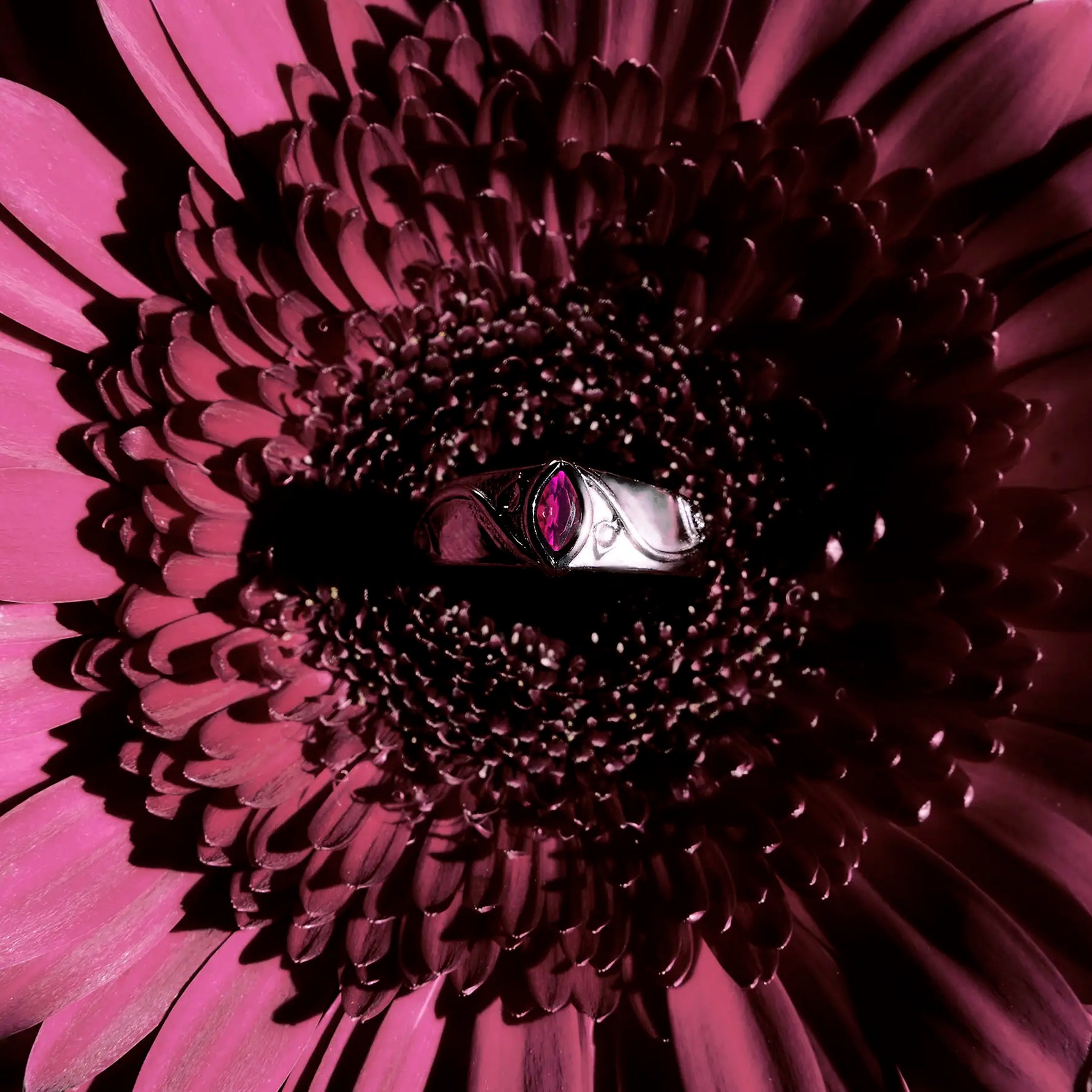 BIRTHSTONE RING (JULY)