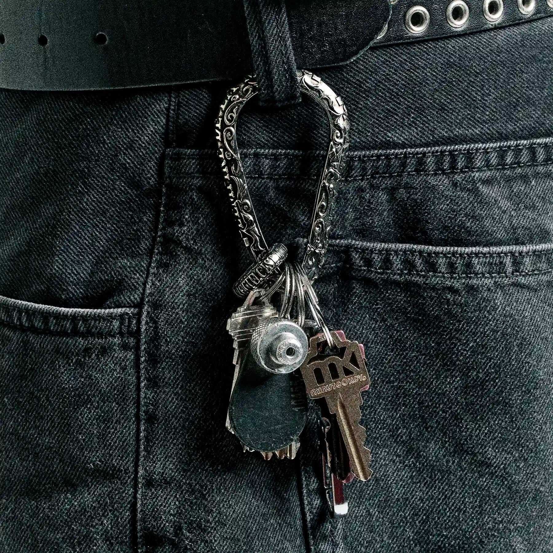 CATACOMBS CARABINER - Hard Jewelry™