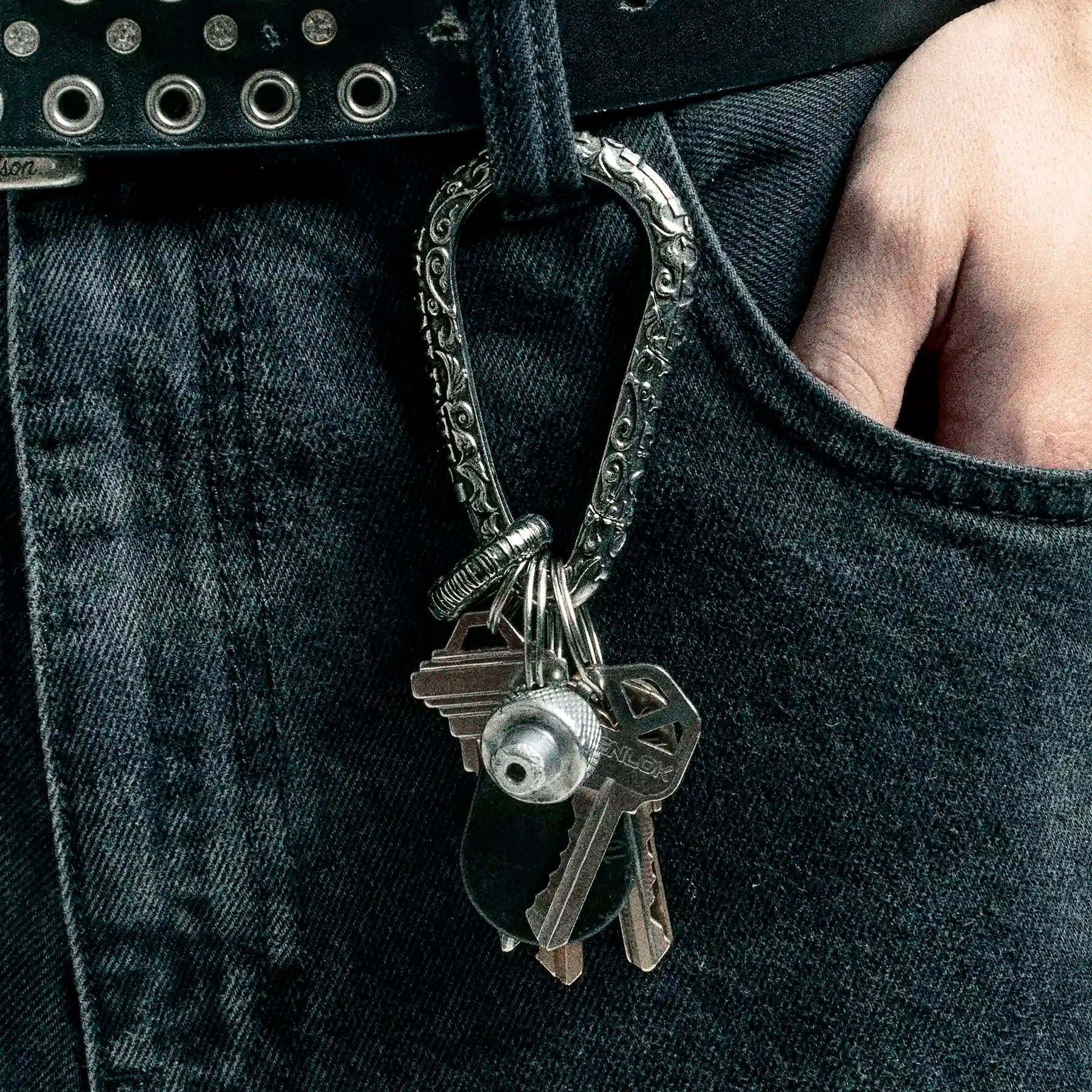CATACOMBS CARABINER - Hard Jewelry™