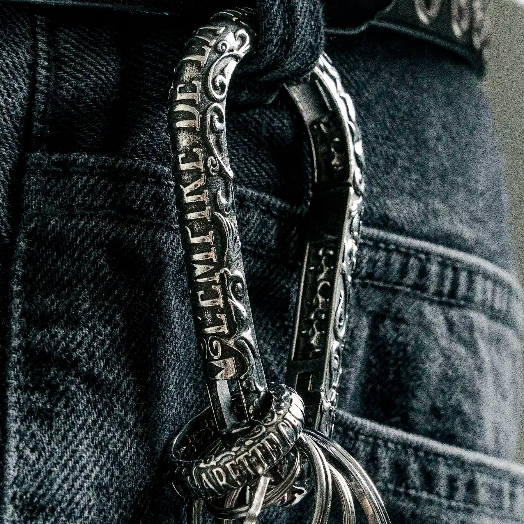CATACOMBS CARABINER - Hard Jewelry™