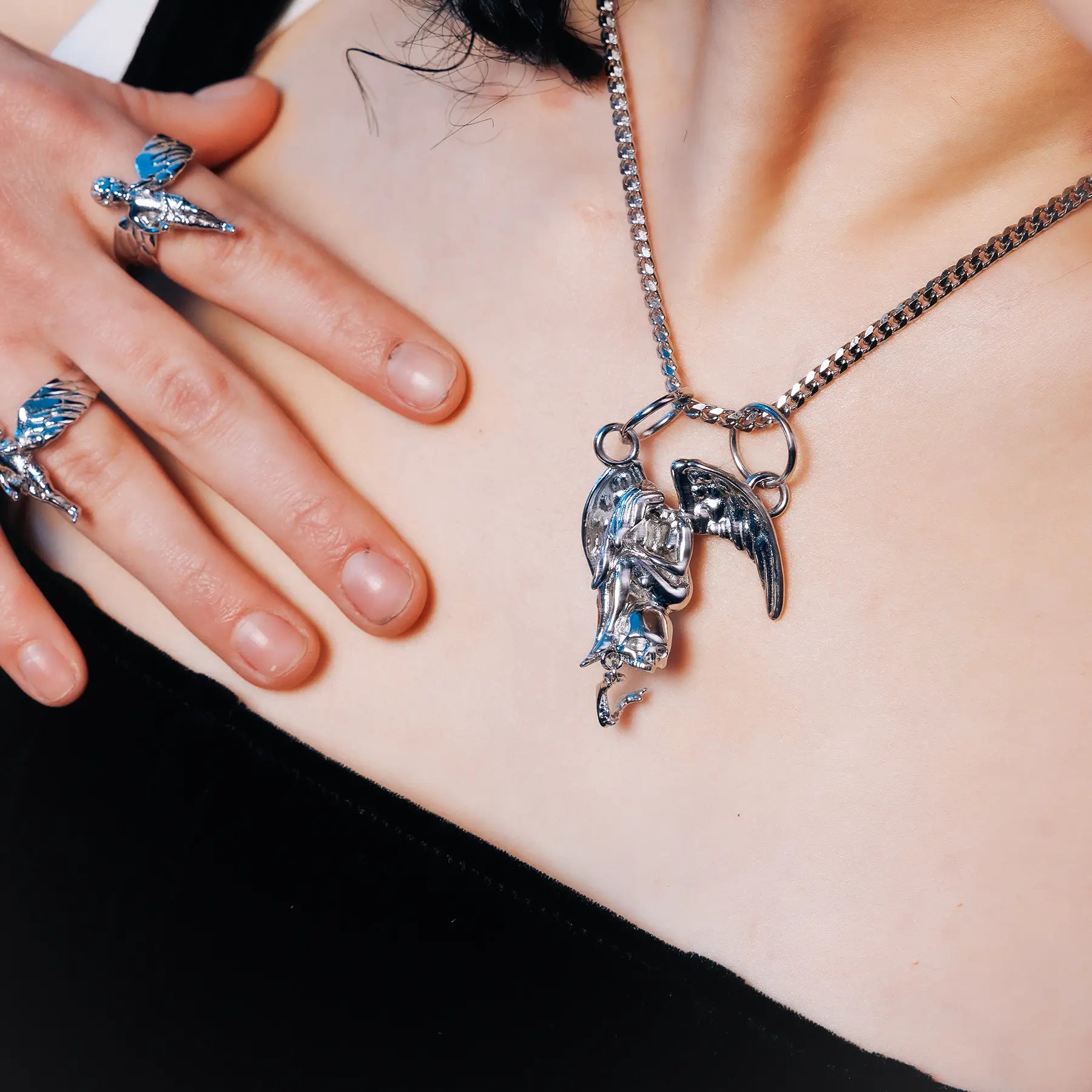 WEEPING ANGEL PENDANT - Hard Jewelry™