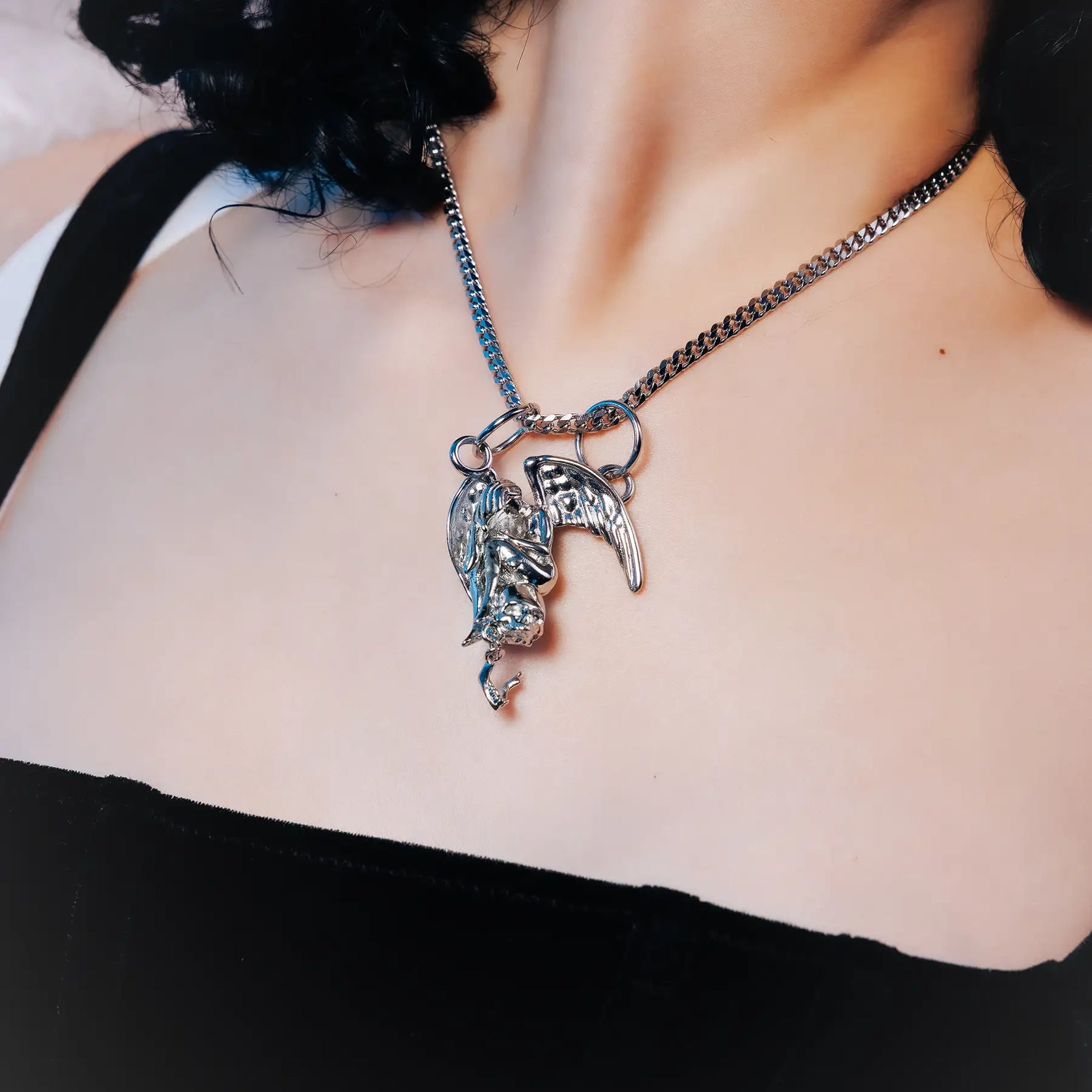 WEEPING ANGEL PENDANT - Hard Jewelry™